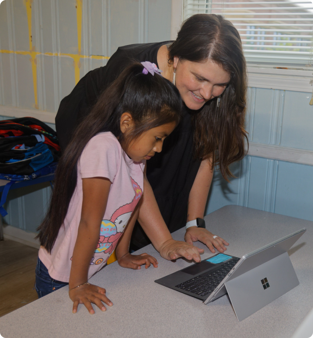 volunteer with student